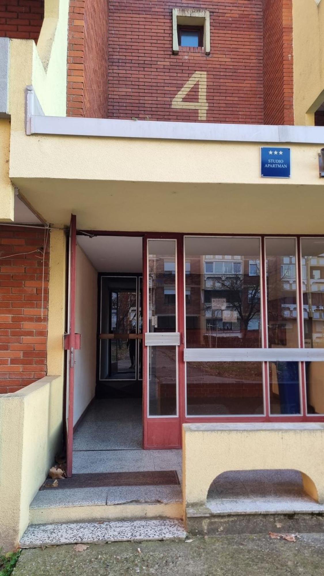 Studio Apartman 404-401 Vukovar Exterior foto